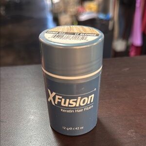XFusion Keratin Hair Fibers in Light Blonde